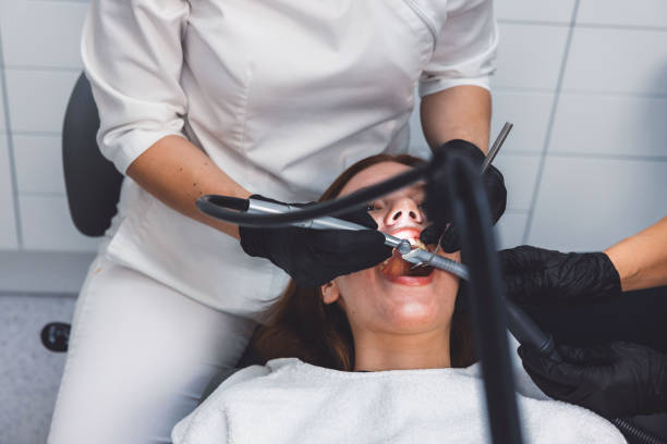 Best Emergency Tooth Extraction in Solon, IA